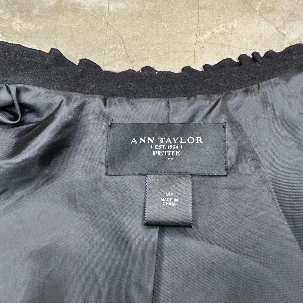Ann Taylor Petite Black Double Breasted Ruffled Funnel Neck Coat/Blazer SzMP - Picture 7 of 10